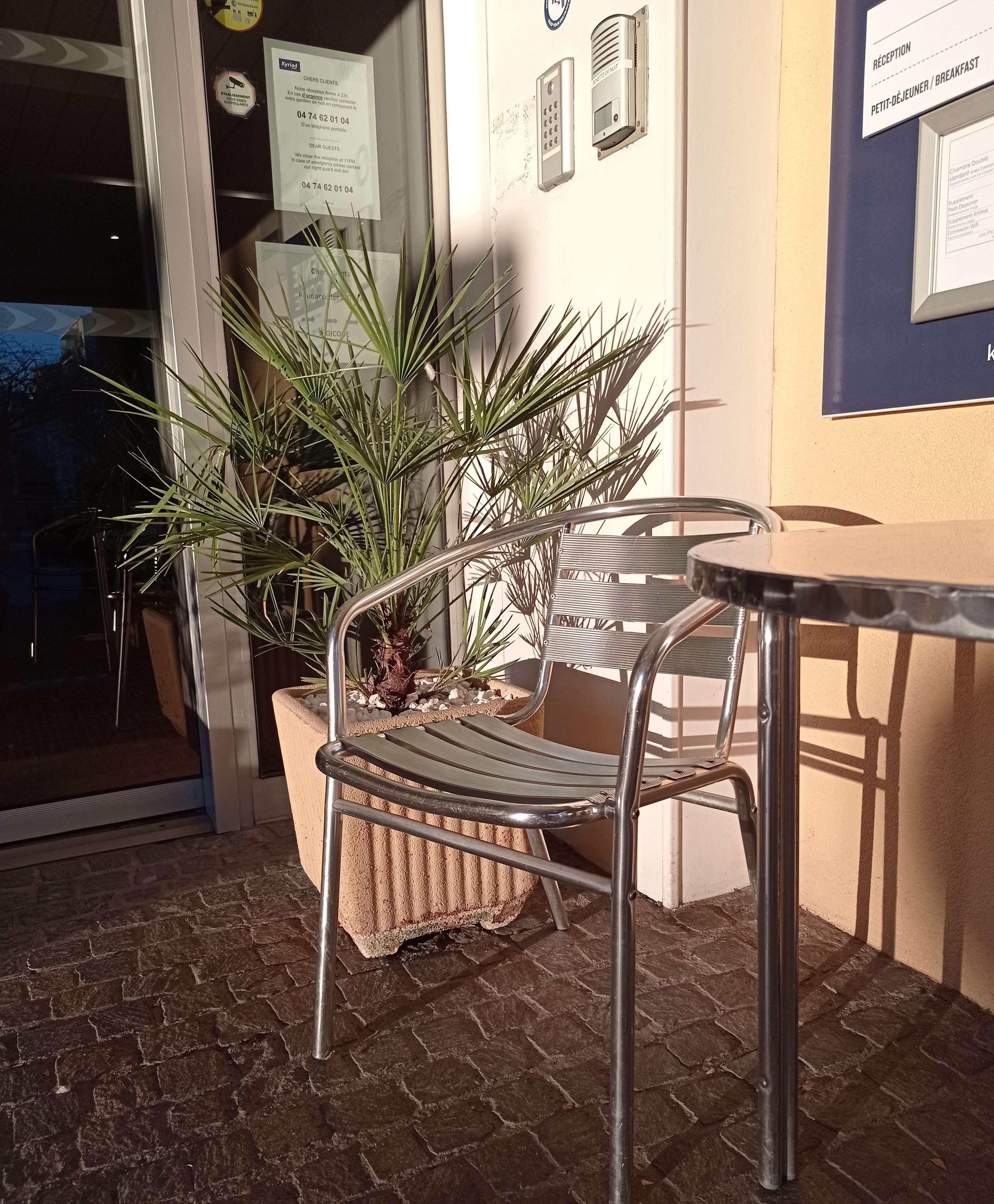 Kyriad Villefranche Sur Saone Екстер'єр фото